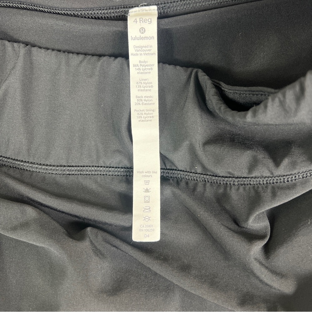 Lululemon Athletica Play Off The Pleats Skirt *13" Black (First Release) Size 4 - Picture 11 of 11
